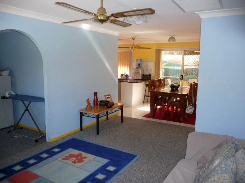 20 Plimsoll Place, Helensvale QLD 4212