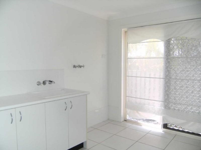 13 Mellum Circuit, Pacific Pines QLD 4211