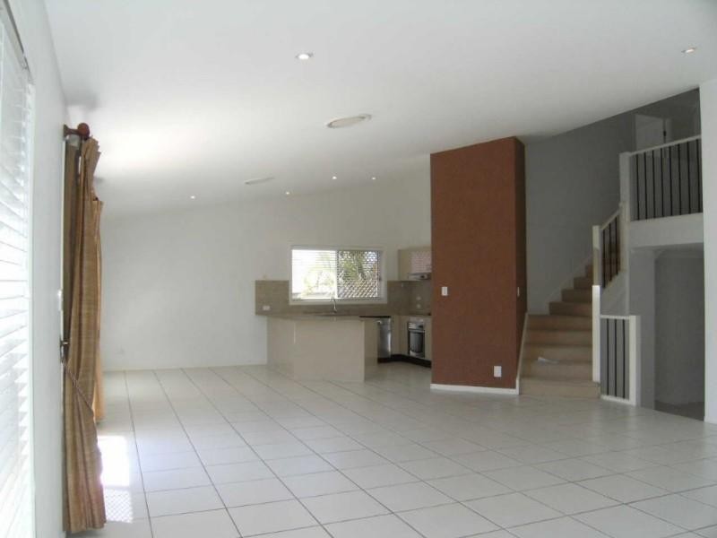 13 Mellum Circuit, Pacific Pines QLD 4211