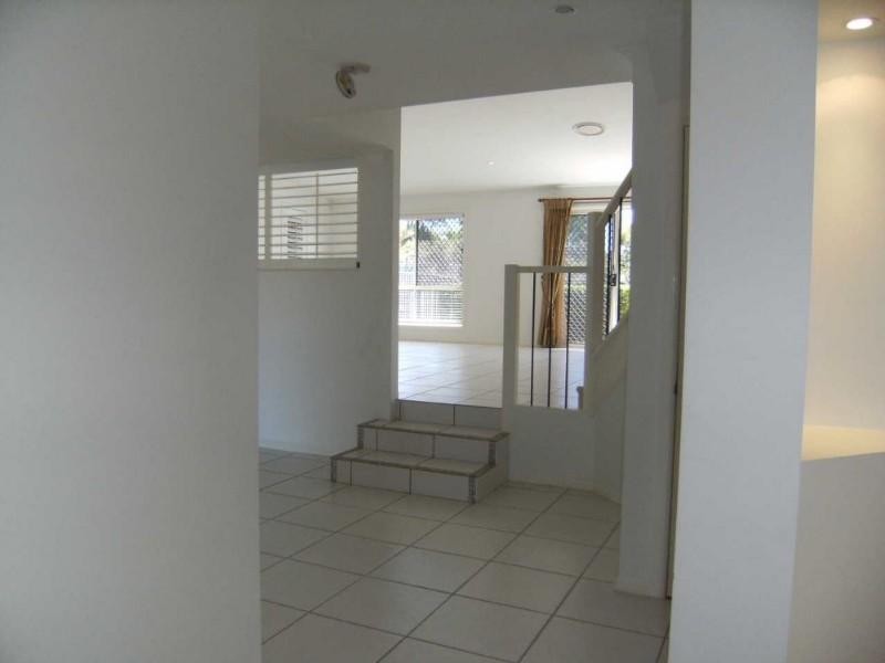 13 Mellum Circuit, Pacific Pines QLD 4211