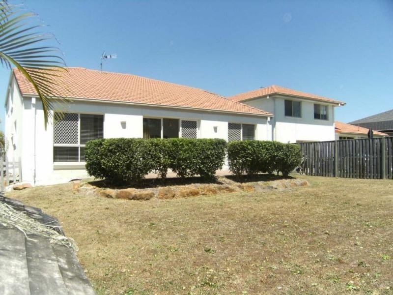 13 Mellum Circuit, Pacific Pines QLD 4211