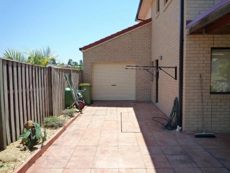 3 Hatutu Street, Pacific Pines QLD 4211