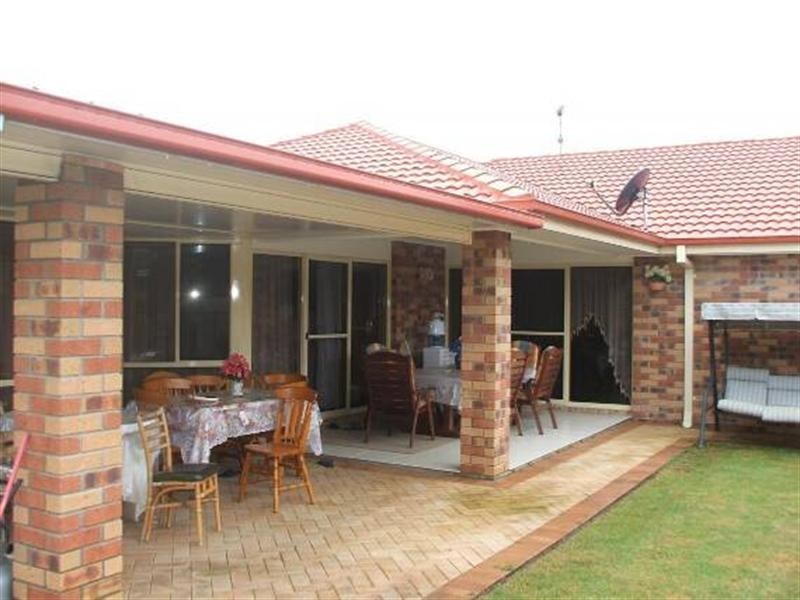 Pacific Pines QLD 4211