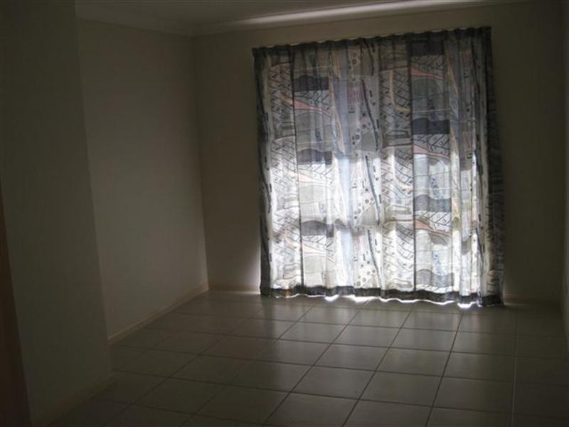 Pacific Pines QLD 4211