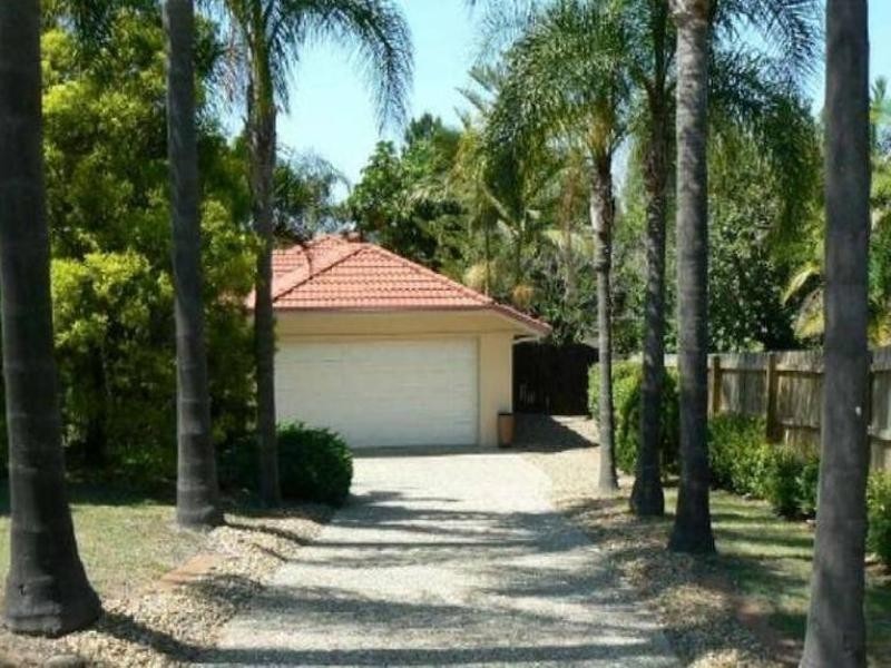 4 Creekwood Place, Helensvale QLD 4212
