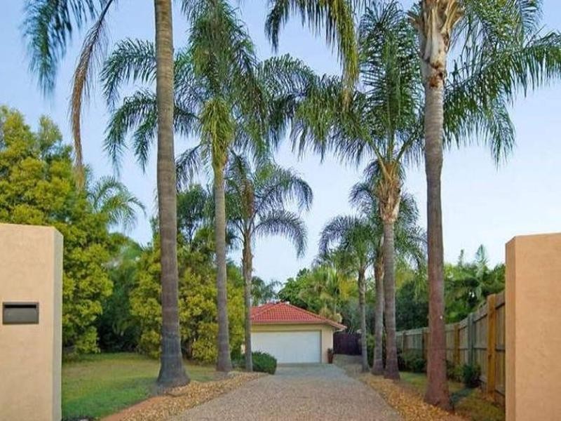 4 Creekwood Place, Helensvale QLD 4212