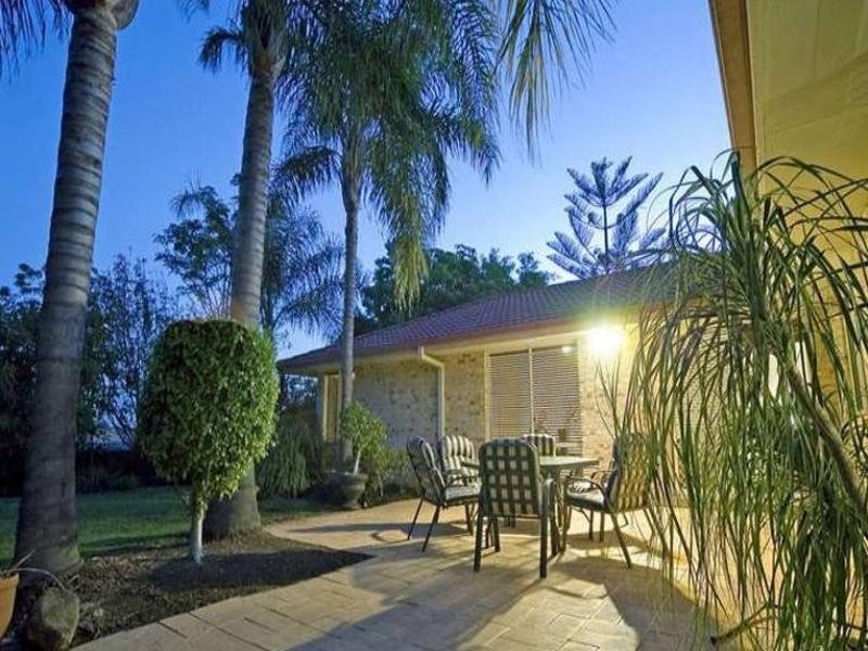 4 Creekwood Place, Helensvale QLD 4212