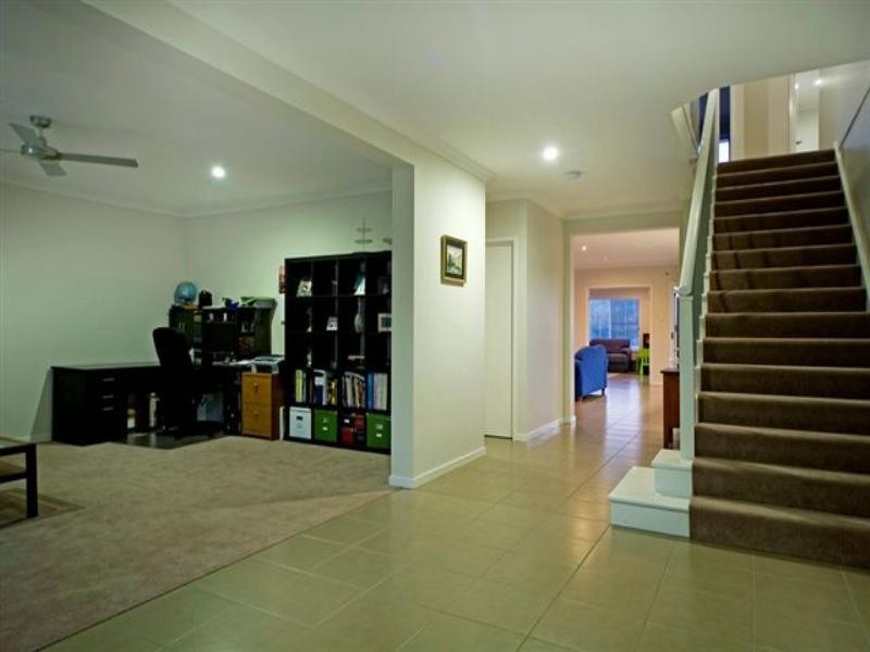 11 Willunga Street, Pacific Pines QLD 4211