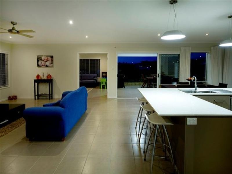 11 Willunga Street, Pacific Pines QLD 4211