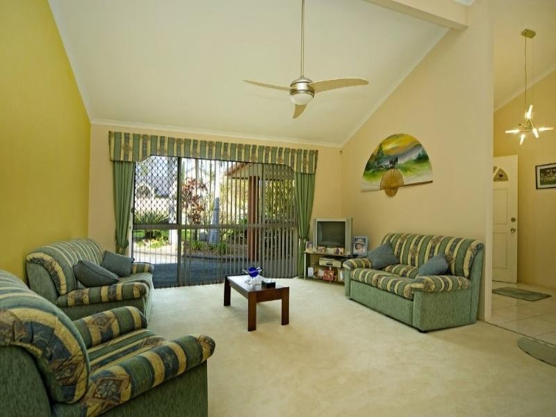 39 Rivertree Avenue, Helensvale QLD 4212