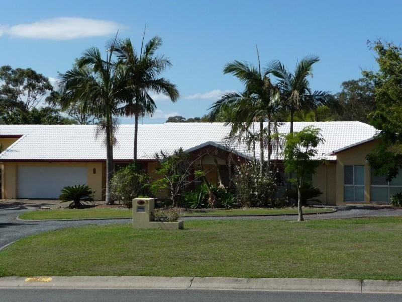 39 Rivertree Avenue, Helensvale QLD 4212