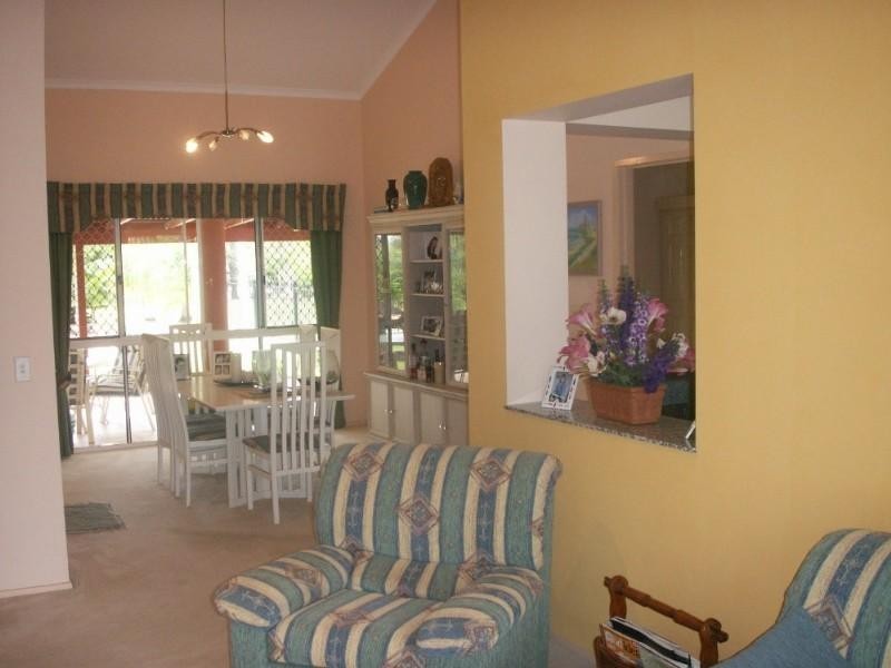 39 Rivertree Avenue, Helensvale QLD 4212