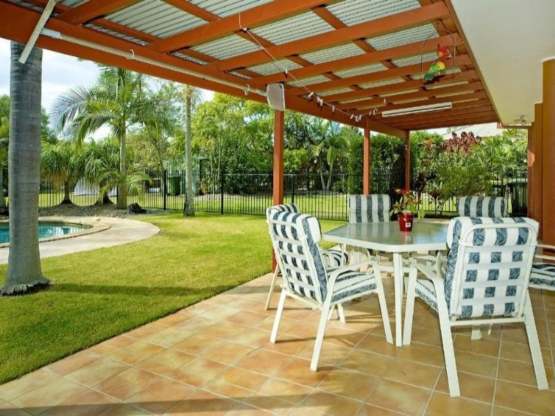 39 Rivertree Avenue, Helensvale QLD 4212