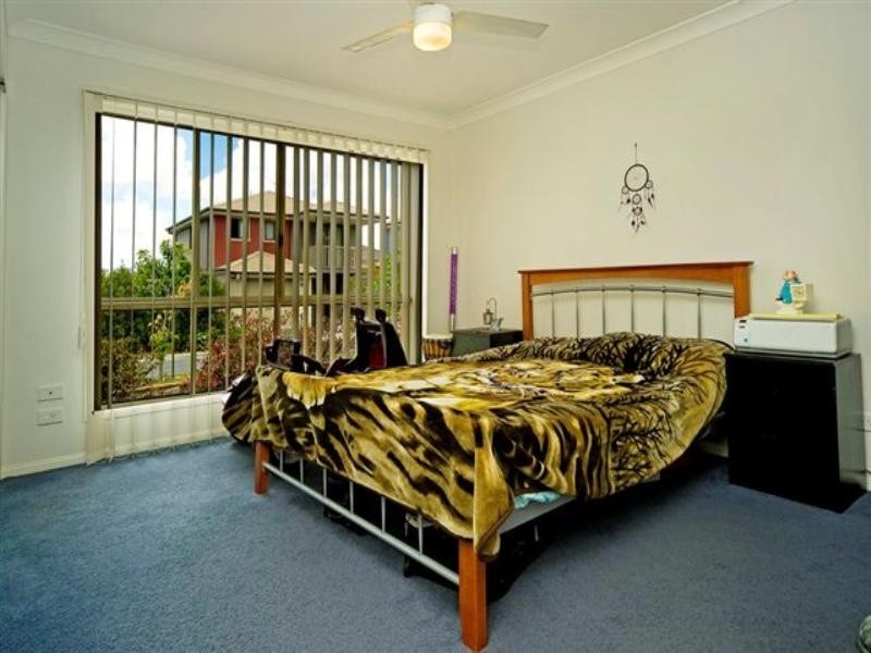 95/31 Archipelago Street, Pacific Pines QLD 4211