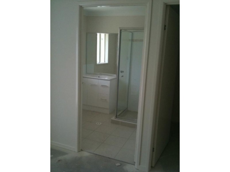 Pacific Pines QLD 4211