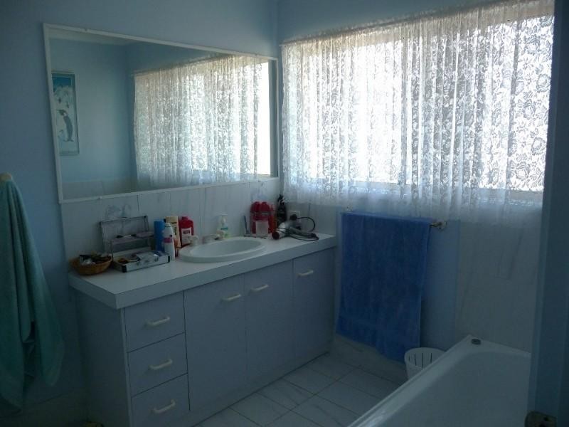 15 Katoomba Court, Helensvale QLD 4212