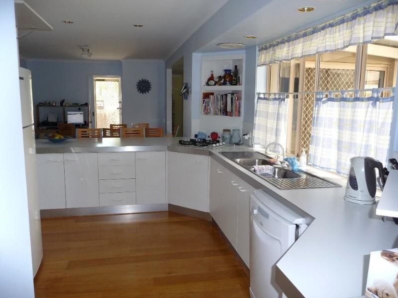 15 Katoomba Court, Helensvale QLD 4212