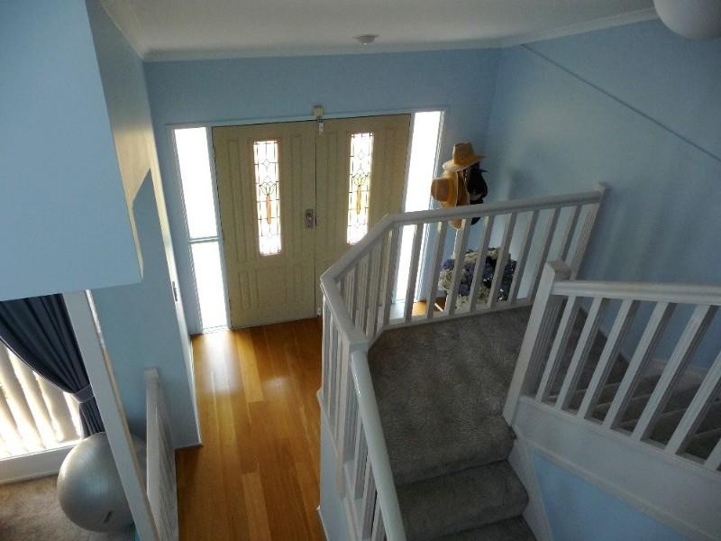 15 Katoomba Court, Helensvale QLD 4212