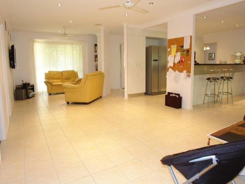 9 Flinders Park Court, Oxenford QLD 4210