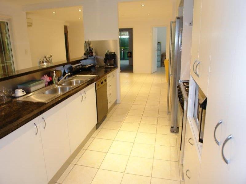 9 Flinders Park Court, Oxenford QLD 4210