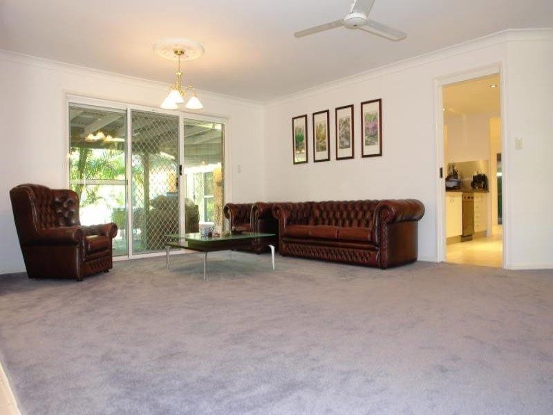 9 Flinders Park Court, Oxenford QLD 4210