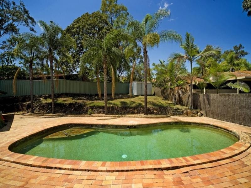 15 Wolvi Place, Helensvale QLD 4212