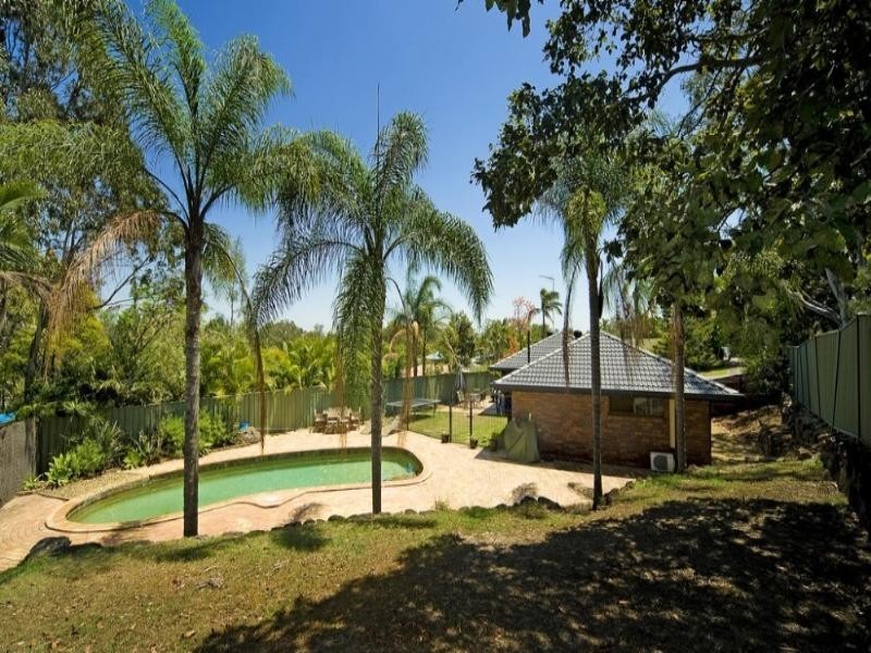 15 Wolvi Place, Helensvale QLD 4212