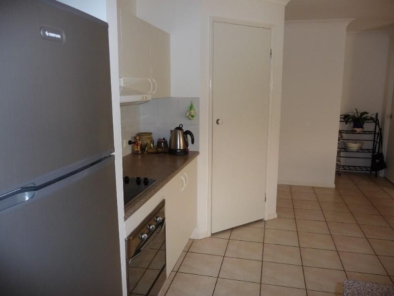 7 Gambier Crescent, Pacific Pines QLD 4211