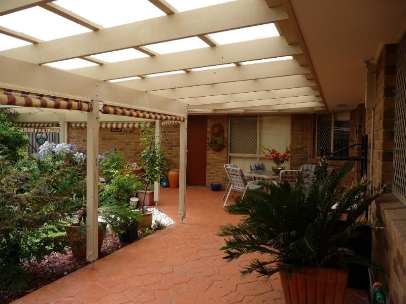 7 Gambier Crescent, Pacific Pines QLD 4211