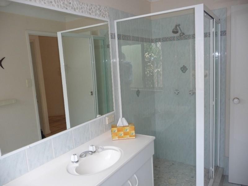 7 Gambier Crescent, Pacific Pines QLD 4211