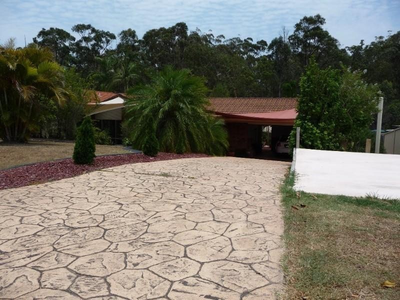 7 Gambier Crescent, Pacific Pines QLD 4211