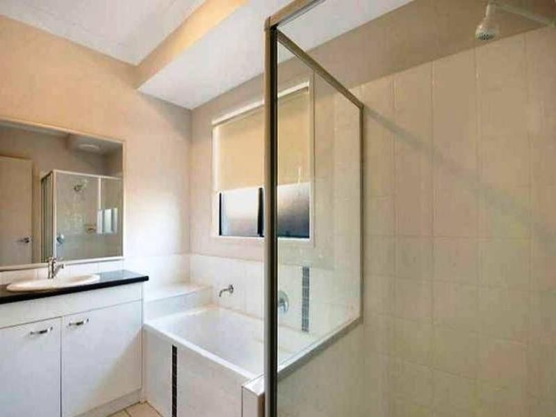 24 Barrington Street, Upper Coomera QLD 4209