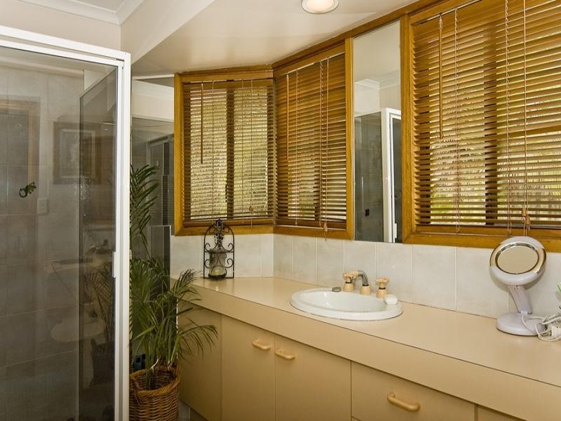 13 Mullewa Crescent, Helensvale QLD 4212