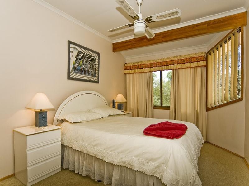 13 Mullewa Crescent, Helensvale QLD 4212