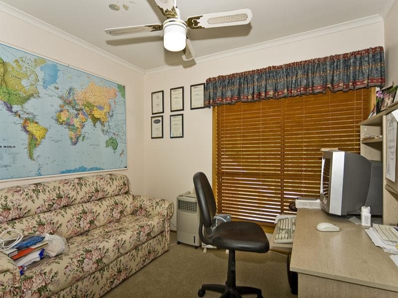 13 Mullewa Crescent, Helensvale QLD 4212