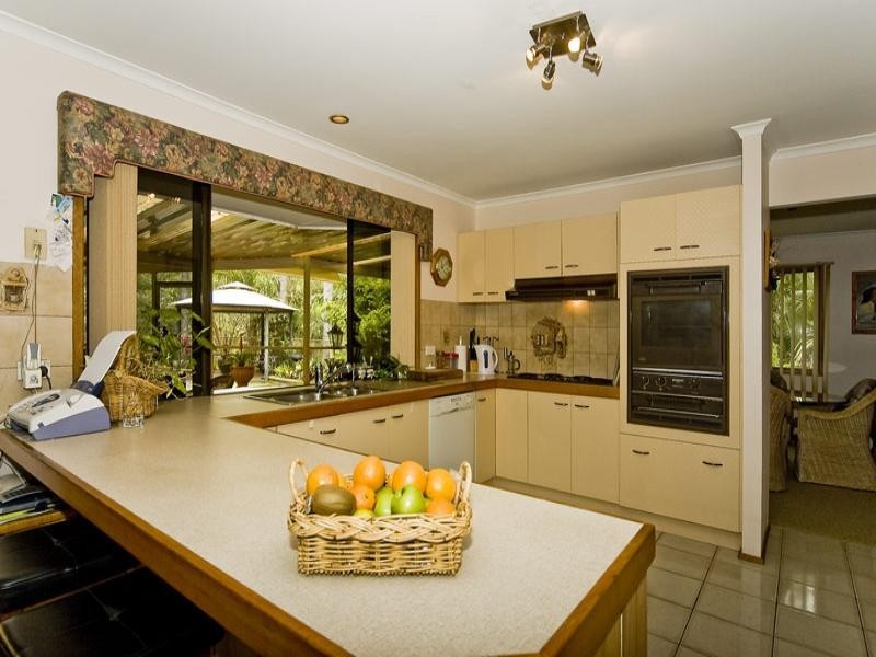 13 Mullewa Crescent, Helensvale QLD 4212