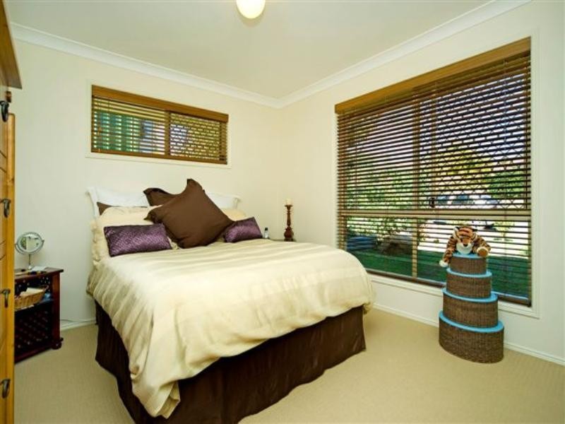 21 Pinehill Drive, Oxenford QLD 4210