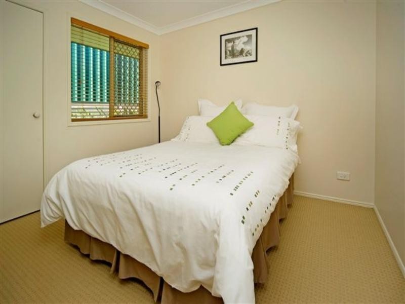 21 Pinehill Drive, Oxenford QLD 4210