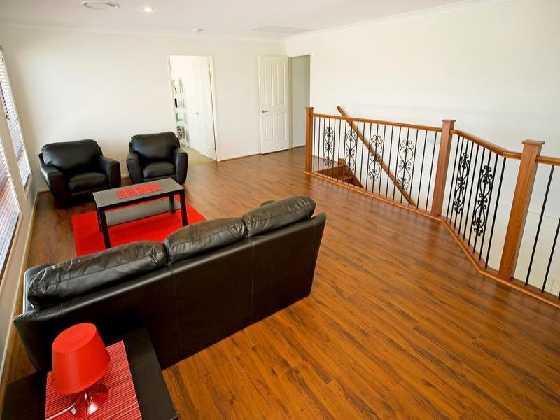 17 Sangster Crescent, Pacific Pines QLD 4211