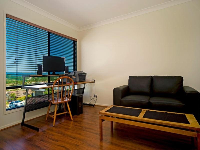 17 Sangster Crescent, Pacific Pines QLD 4211