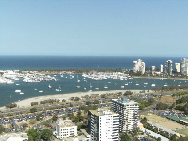 23501/5 Lawson Street, Southport QLD 4215