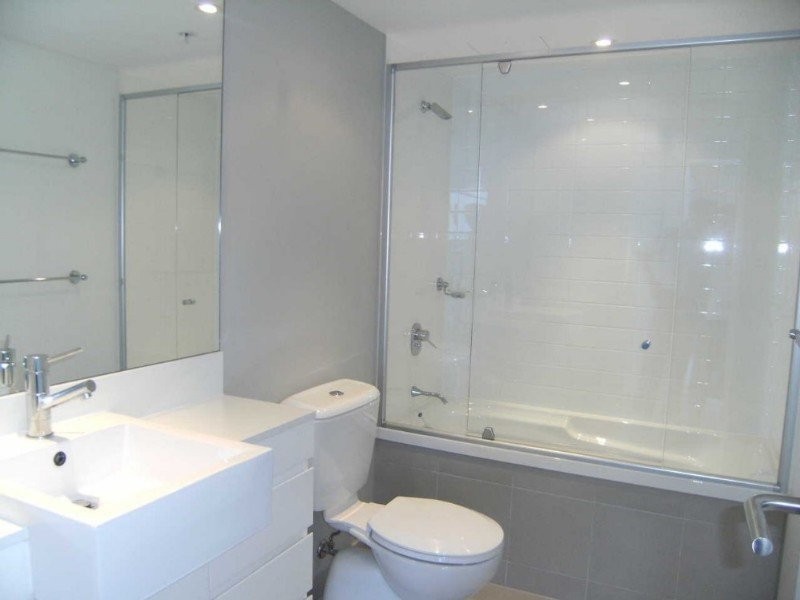 23501/5 Lawson Street, Southport QLD 4215