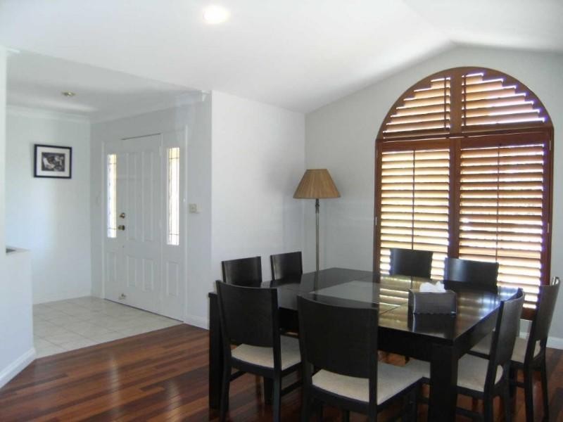 11 Saltwater Terrace, Helensvale QLD 4212