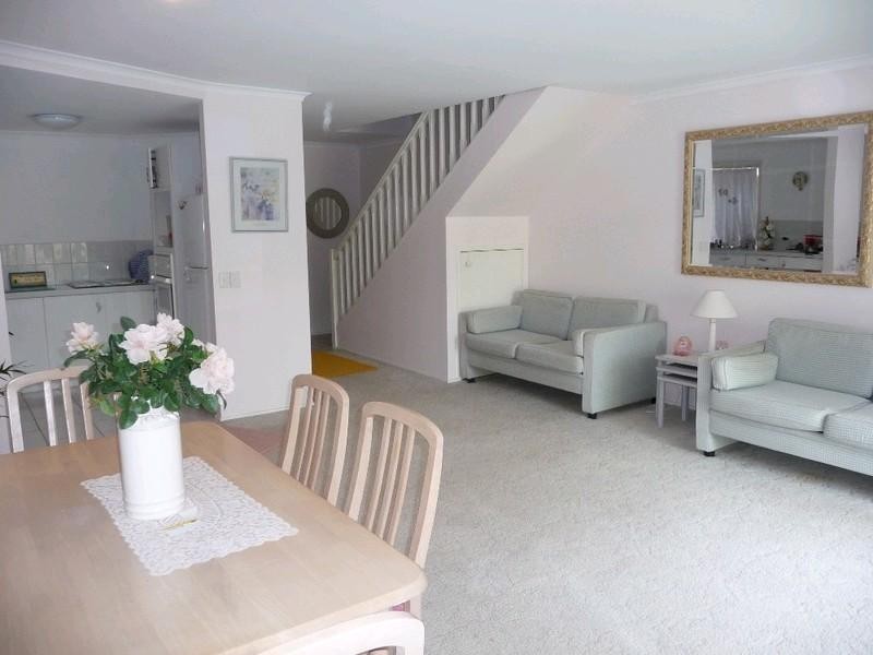 25/461 Pine Ridge Road, Runaway Bay QLD 4216