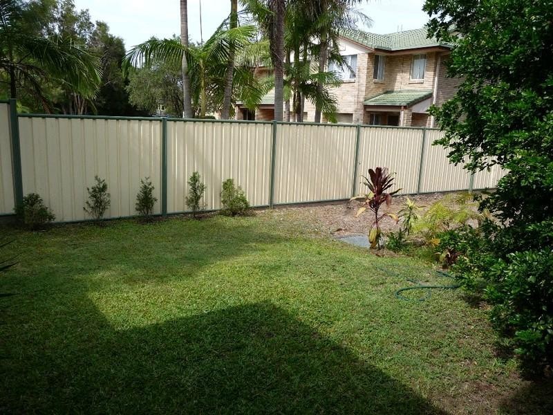 25/461 Pine Ridge Road, Runaway Bay QLD 4216