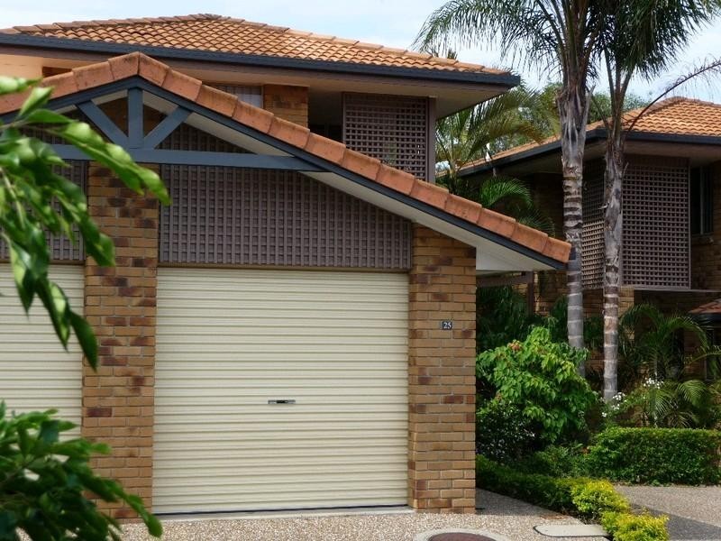 25/461 Pine Ridge Road, Runaway Bay QLD 4216