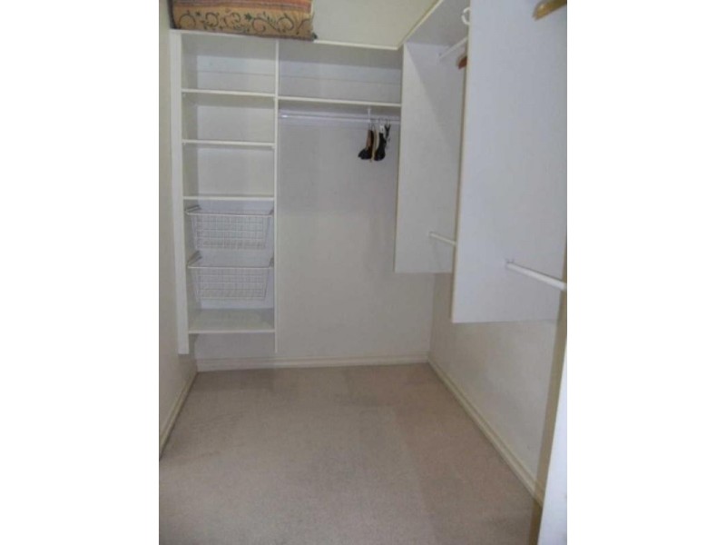 3297 Palladian Drive, Hope Island QLD 4212