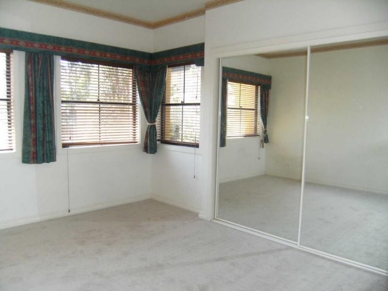 3297 Palladian Drive, Hope Island QLD 4212