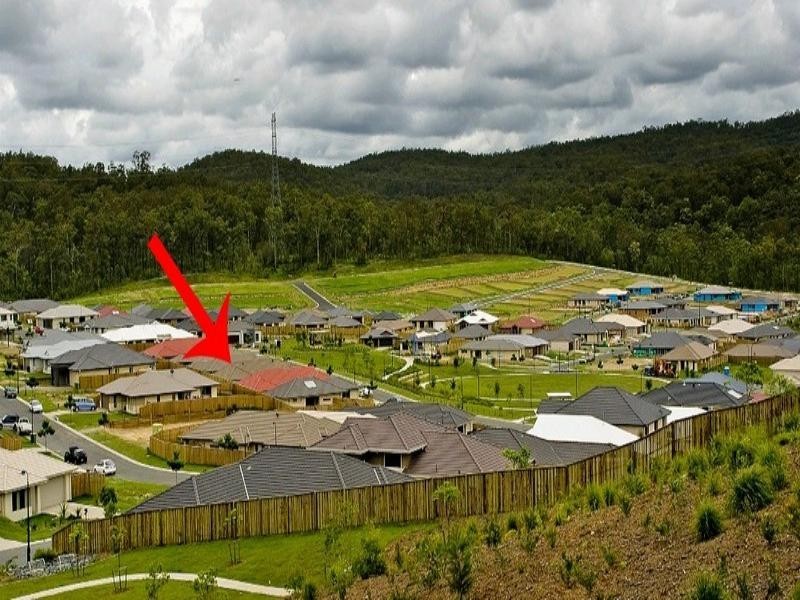 8 Kadie Place, Pacific Pines QLD 4211