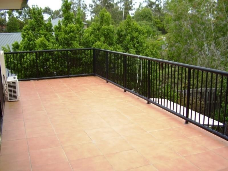 2/145 Gemvale Road, Mudgeeraba QLD 4213